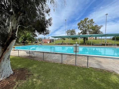 Werris Creek pool.jpg